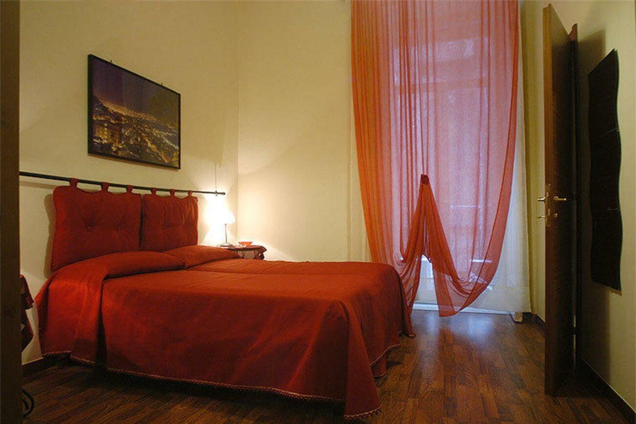 Napolibed Bed & Breakfast 3*