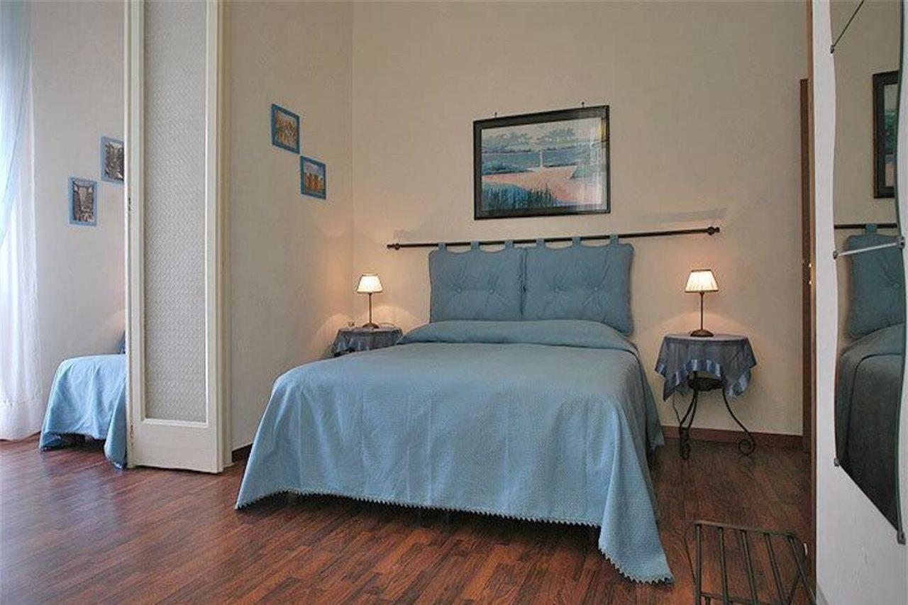 Couette-café Napolibed 3*